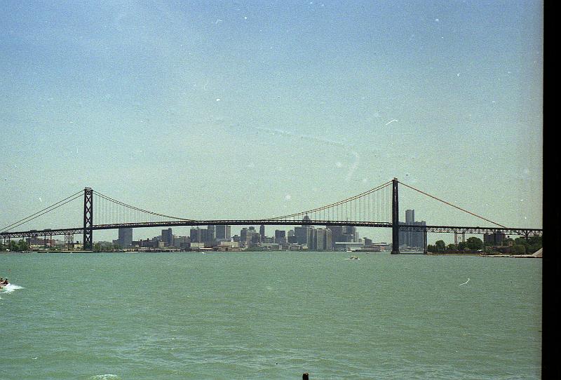 img019