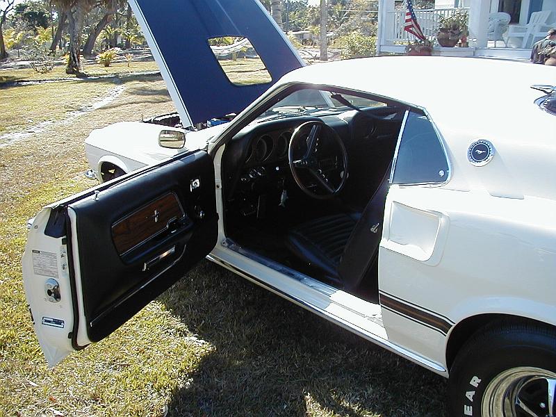 P2020038